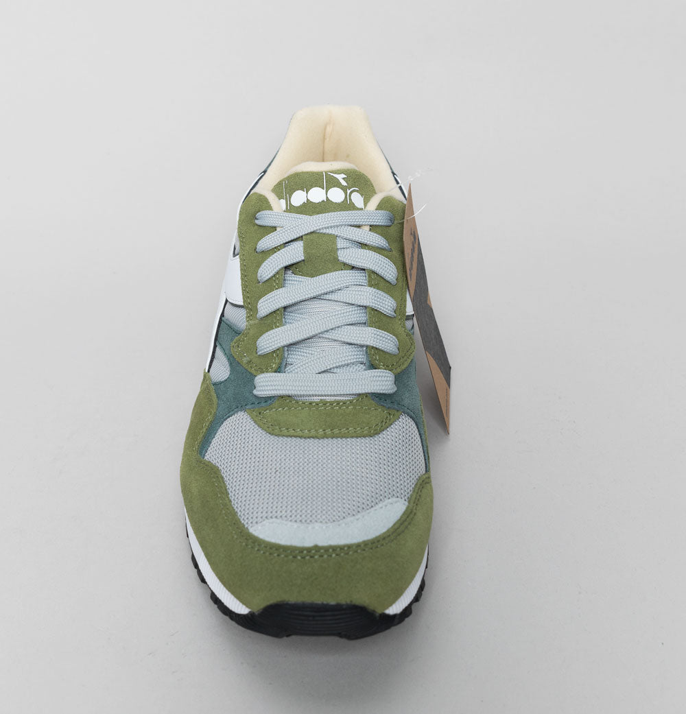Diadora N902 Trainers White/Sphagnum – Bronx Clothing