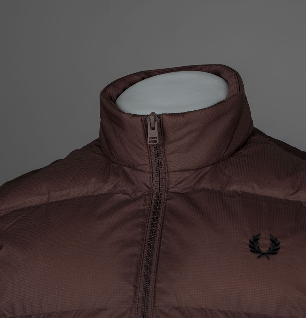 Fred Perry Insulated Gilet Carrington Brick – Bronx Clothing