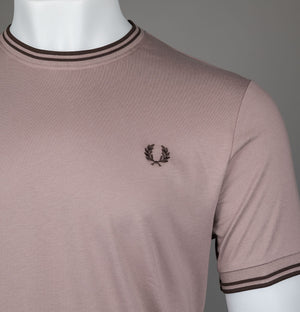 Fred Perry Twin Tipped T-Shirt Dark Pink/Burnt Tobacco