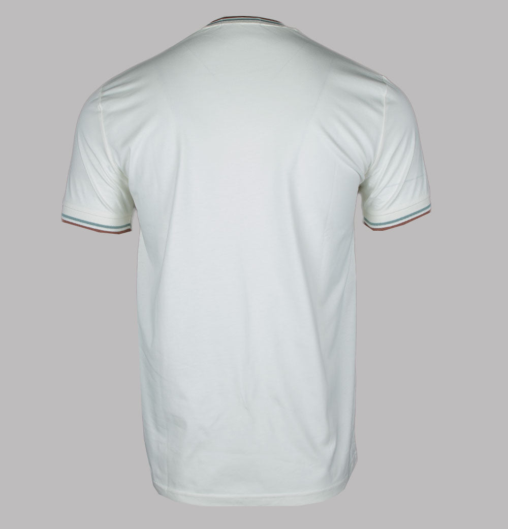 ★FRED PERRY★ Baseline Twin Tip T-Shirt Light Ecru Silver B Fred Perry Twin Tipped T-Shirt Light Ecru/Silver Blue