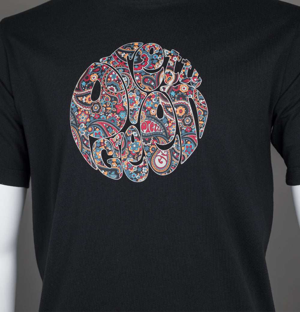 pretty green black paisley t shirt