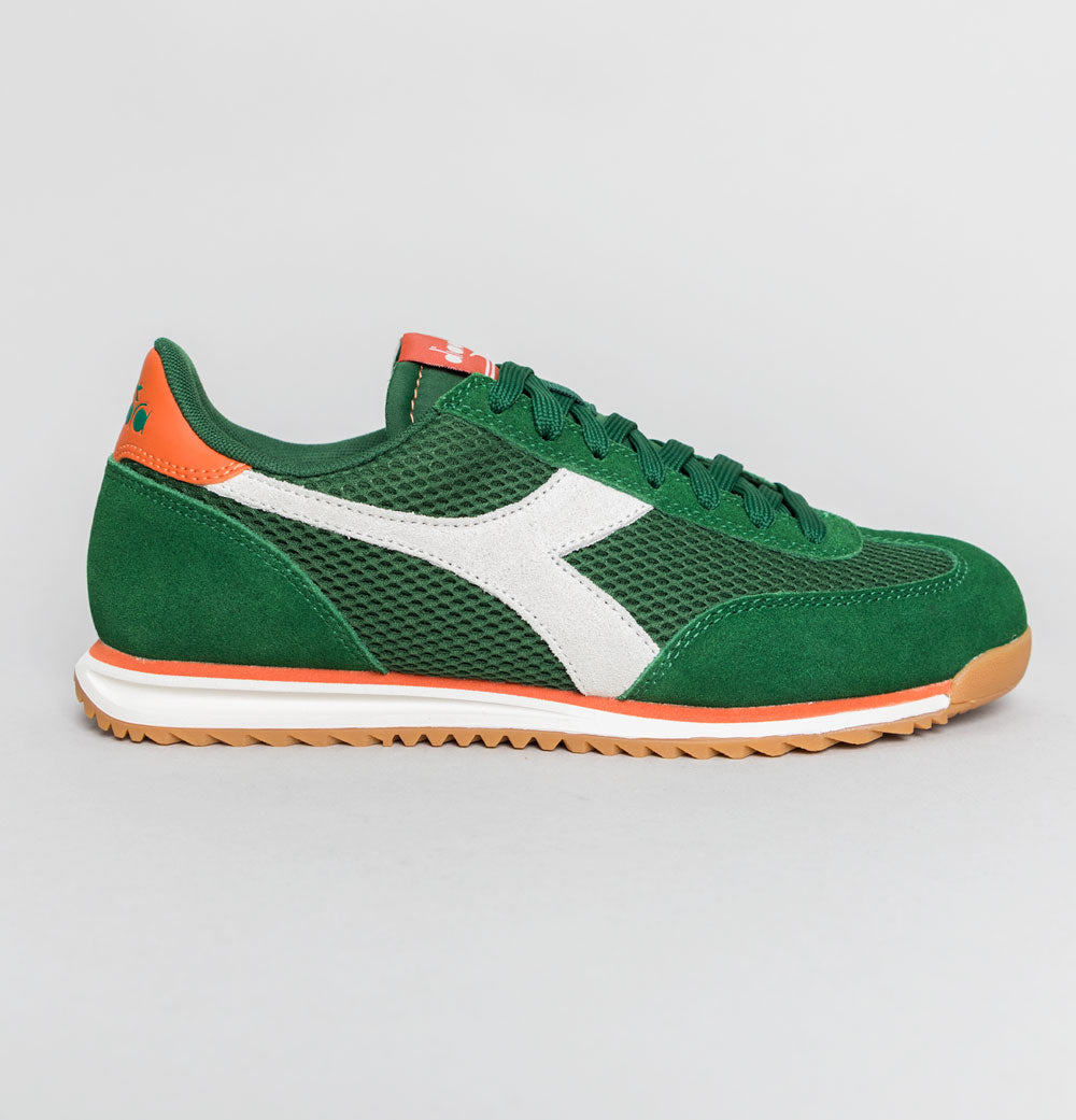 Diadora N902 Trainers Kombu Green/Black