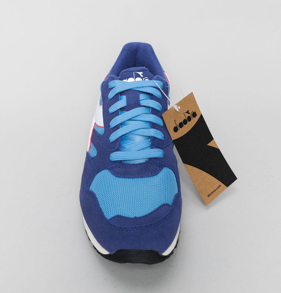 Diadora N902 Trainers Blue Aster/Mazarine Blue