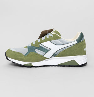 Diadora N902 Trainers White/Sphagnum