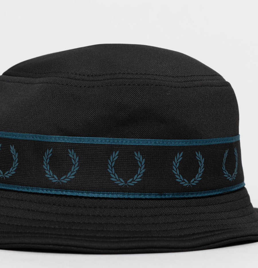 Fred Perry Contrast Tape Tricot Bucket Hat Black/Petrol Blue