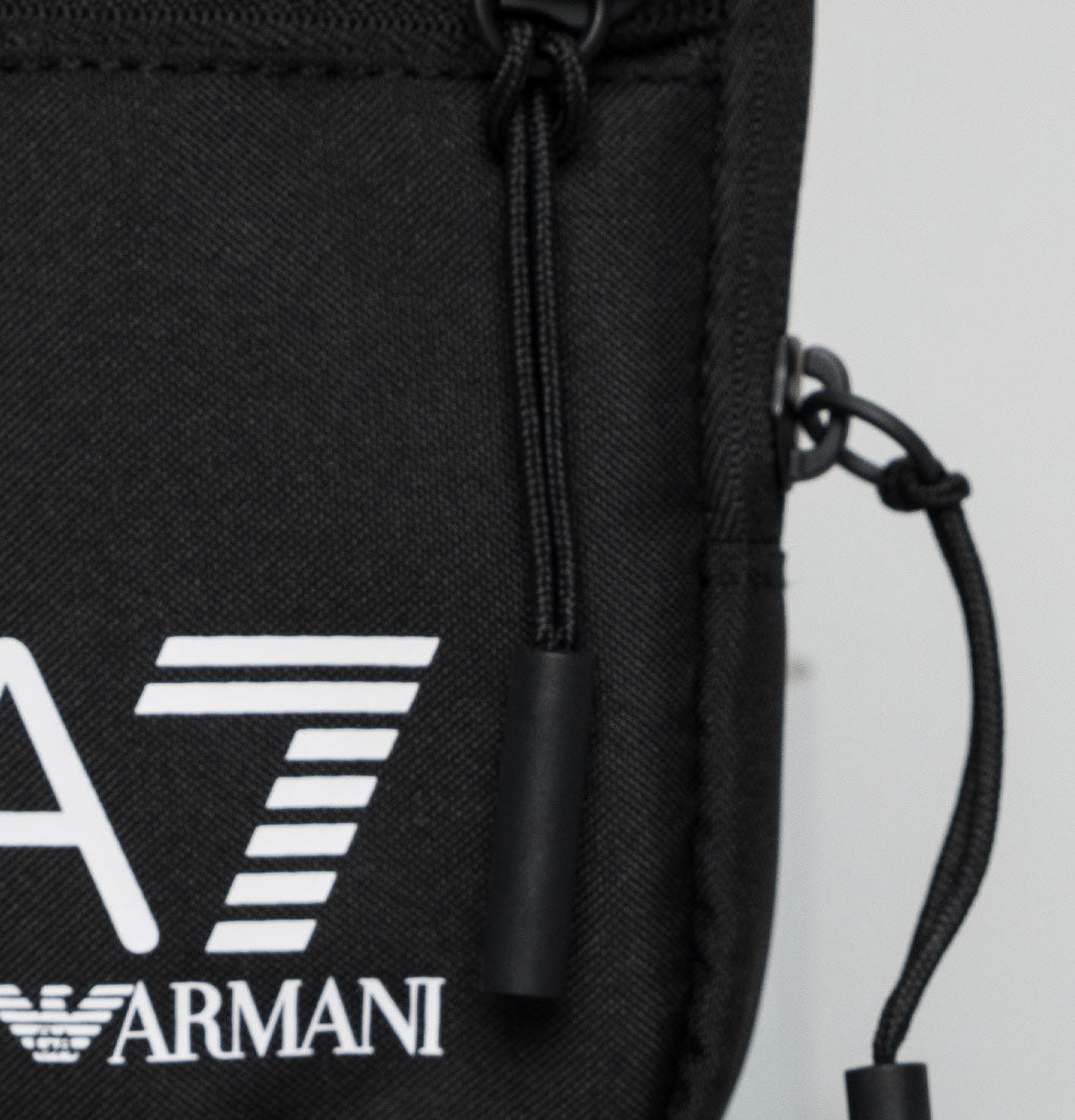 Emporio Armani EA7 TRAIN CORE U POUCH BAG SMALL A - MAN'S POUCH BAG Preto /  Ouro - Entrega gratuita