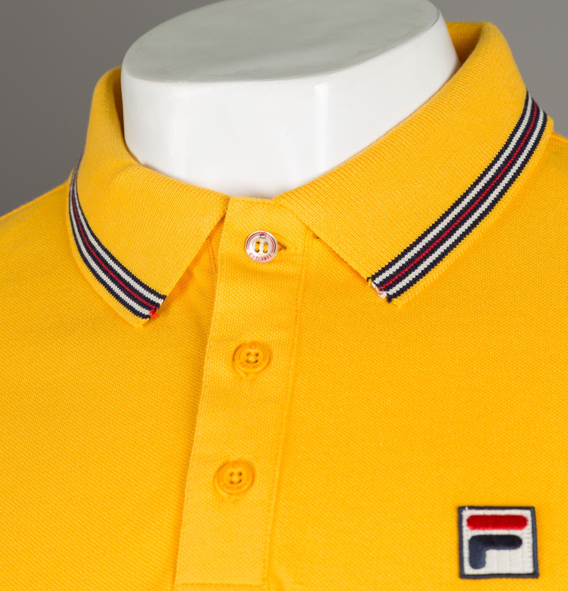 Gold outlet fila shirt